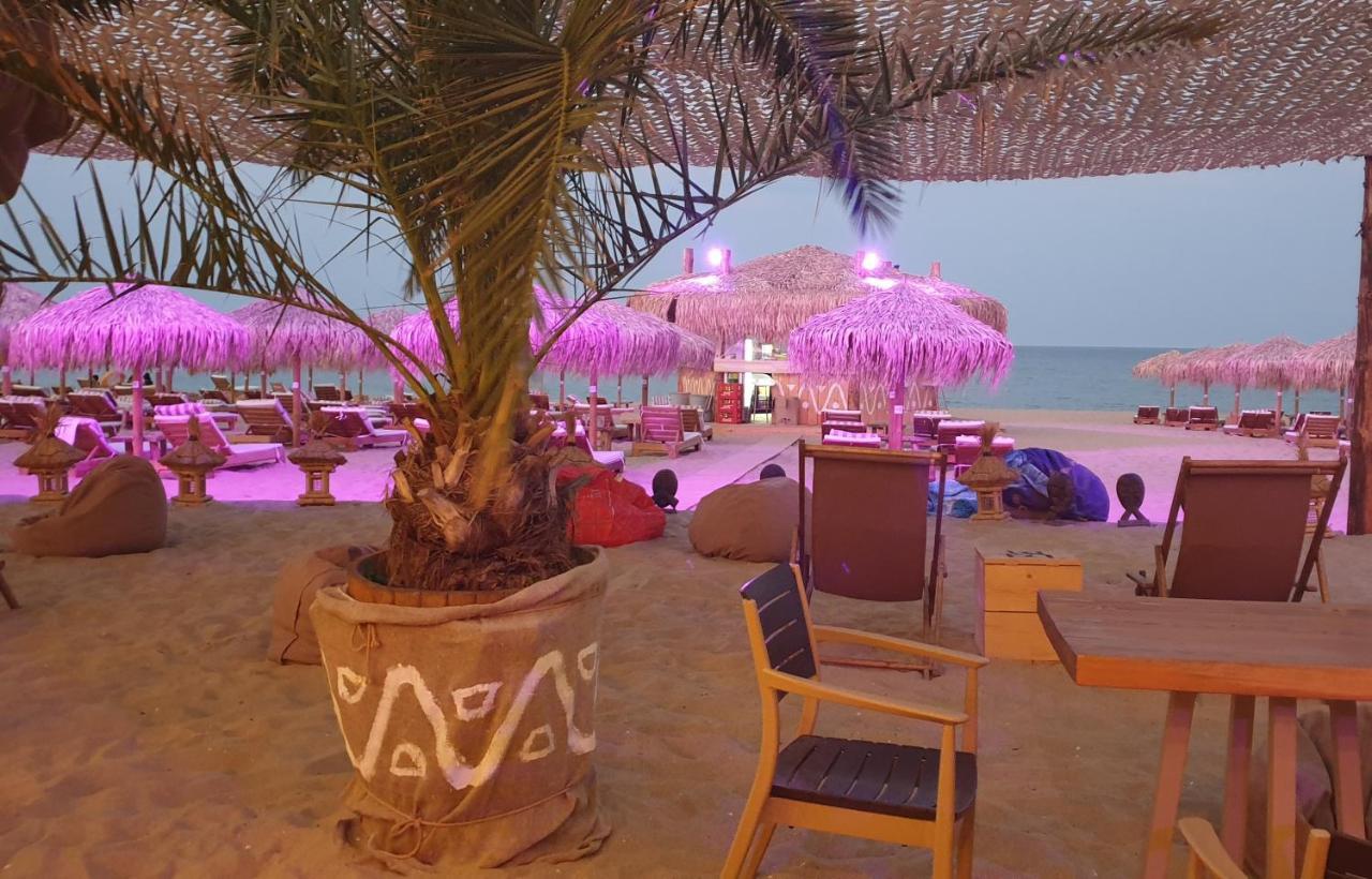 Beach View Apartment Shkorpilovtsi ภายนอก รูปภาพ